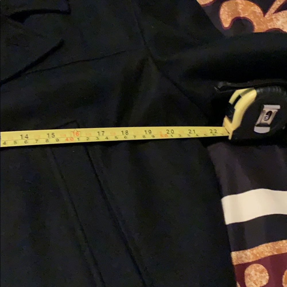 Structure over coat - Picture 6 of 8